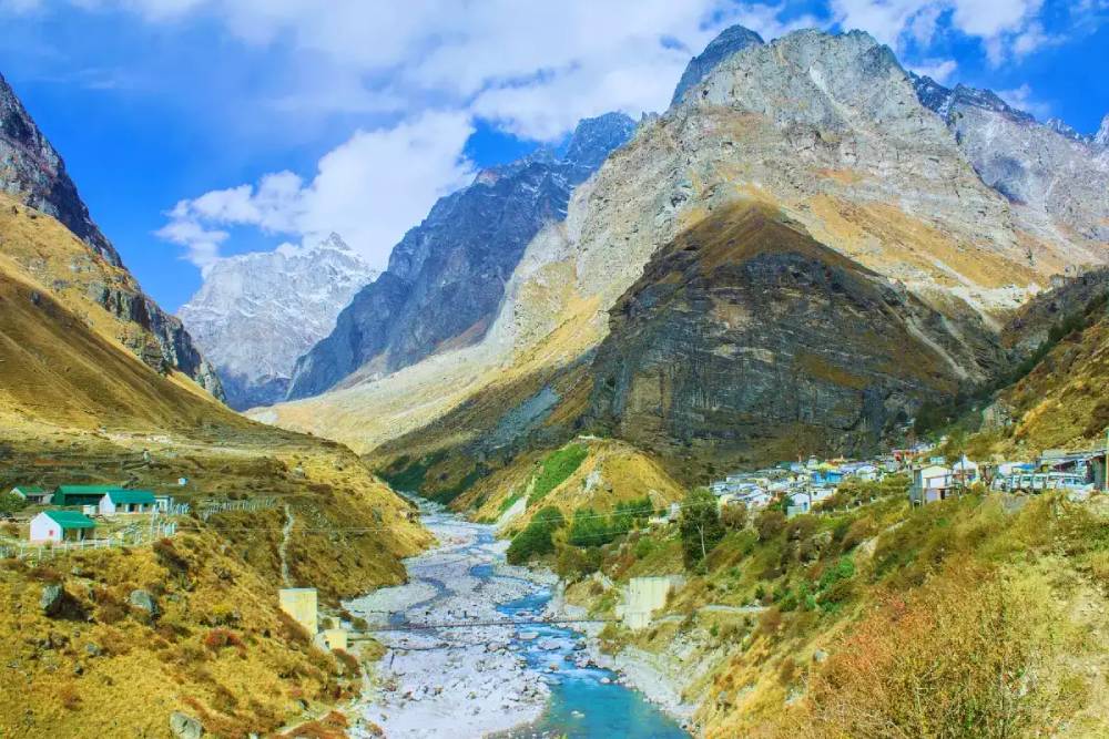 The last village of our india - Mana